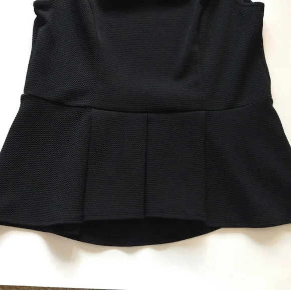 Thalia Sodi Sleeveless Top Black Solid &  Detachable Gold Silver Necklace Chain - Picture 6 of 12